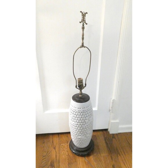 Lamp Blanc de Chine White Porcelain Pierced Chinese Vintage - Picture 1 of 15